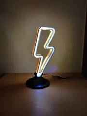 Multi-Use Desk Organizer â 12ÃUSB | 13ÃSD | 12ÃmicroSD + Tool & Parts Base